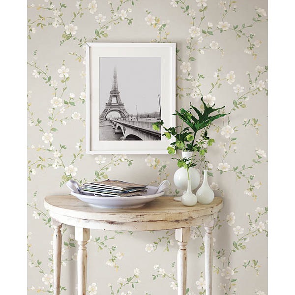 DELPHINE WHITE FLORAL TRAIL
