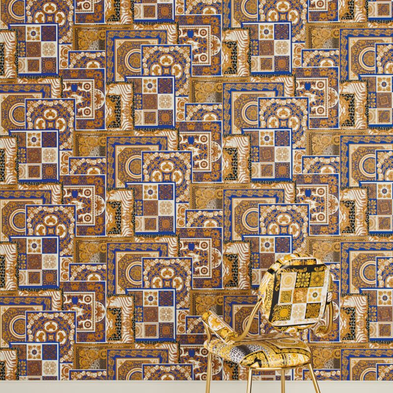 VERSACE