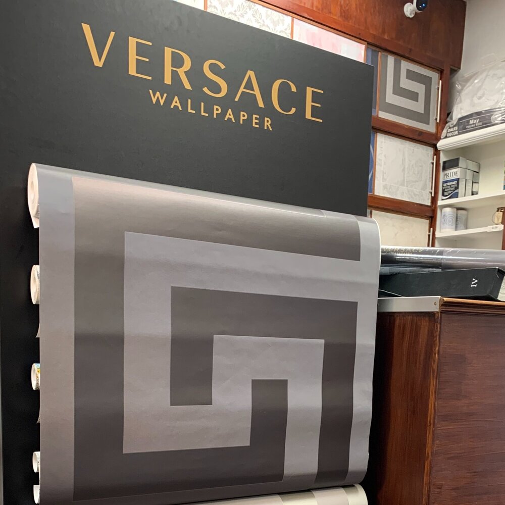 VERSACE